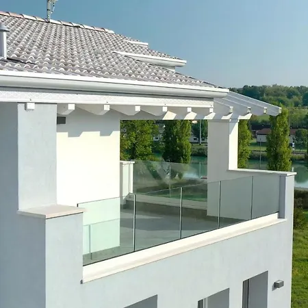 Luxury La Finestra Sul Mincio Apartment *