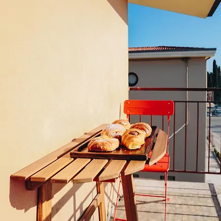 Sg Family - Casa Di Tulu' Appartamento Peschiera del Garda