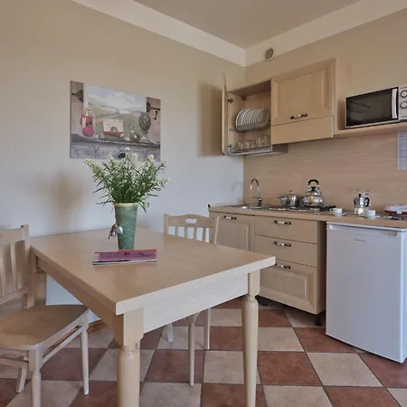 In 22085 Apartment *
