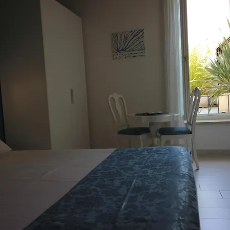 Rooms&breakfast Il Punto... Bed & Breakfast Peschiera del Garda