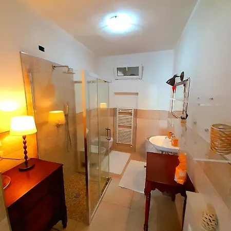Les Amis Apartment *