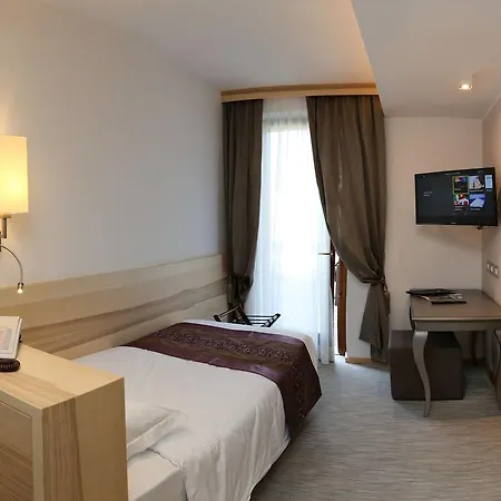 Garden Hotel