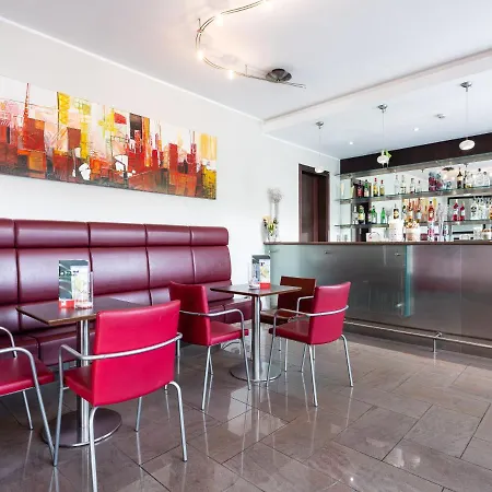 Parc Hotel 4*