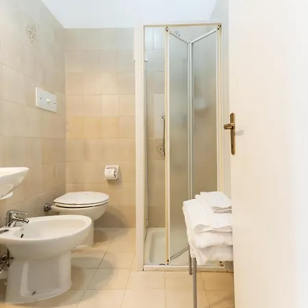 Hotel Benaco Mavras
