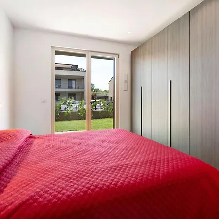 Garden Borgo Secolo Apartment Peschiera del Garda