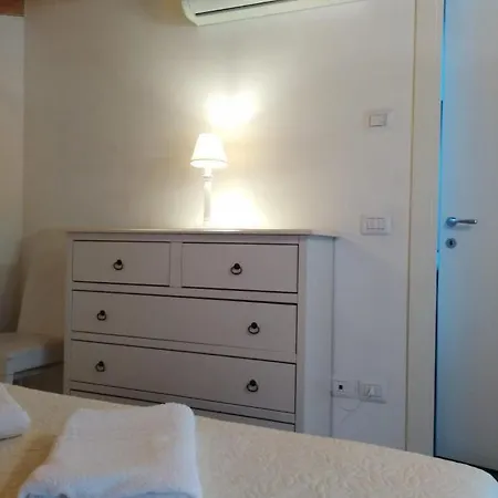 Apt.5 - Delle Rose Appartamento Peschiera del Garda