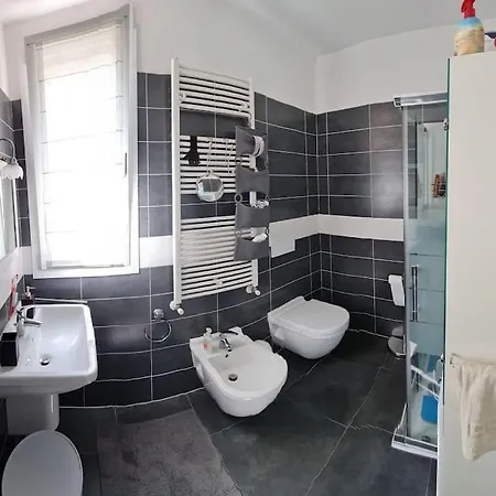 Flat Front Lake With Swimming Pool, Ground Floor Appartamento Peschiera del Garda