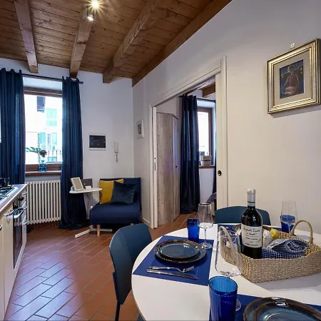 Xenia19 In Pieno Centro Storico Apartment *