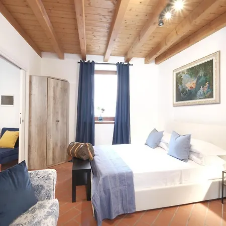 Xenia19 In Pieno Centro Storico Apartment
