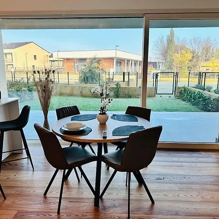 Apartment Poolvision *