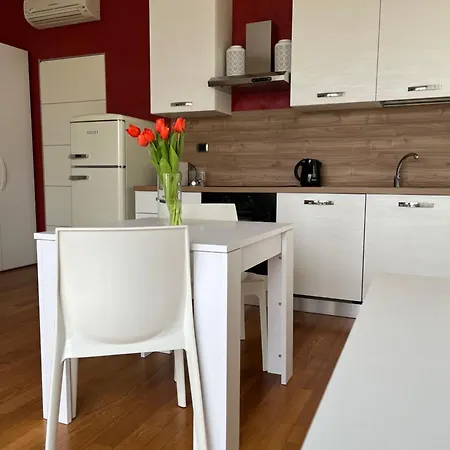Apartment Giardino Segreto *