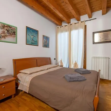 Appartamento 5 Min From Gardaland, With Free Pool Peschiera del Garda