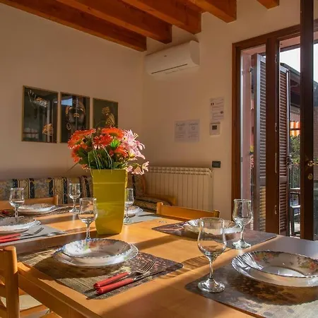 5 Min From Gardaland, With Free Pool
