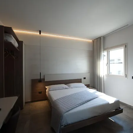 Affittacamere Via Goito 25 & Peschiera del Garda