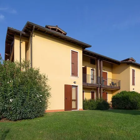 In 22085 Apartment Peschiera del Garda