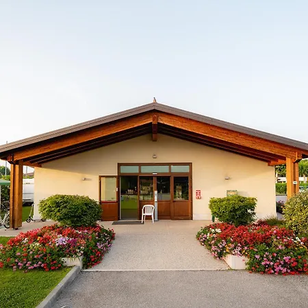 Campeggio Glamping Garda Peschiera del Garda