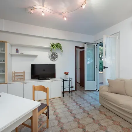 Sant Elena A19 By Wonderful Italy * Peschiera del Garda