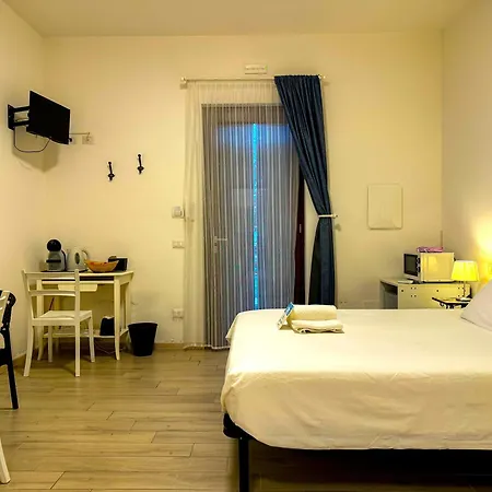 Sg - Casa Laura Gasthof Peschiera del Garda