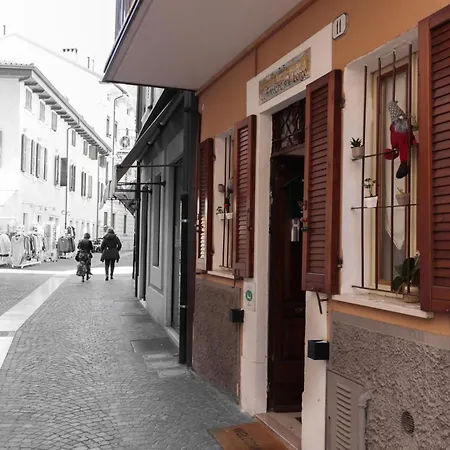 Affittacamere Le Finestre Sul Borgo 3*