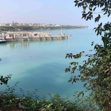 Residenza Giovanni Fronte Lago - Garda Lago Apartment *