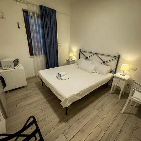Sg - Casa Laura Gasthof Peschiera del Garda