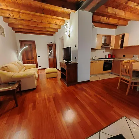 Sg Family - Arilica Loft Apartment