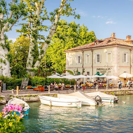 Luxury Peschiera Apartment Peschiera del Garda