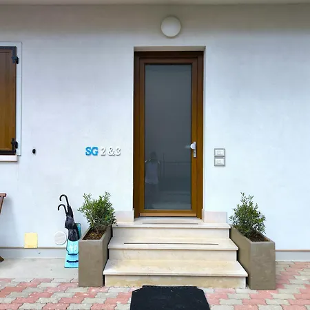 Sg - Casa Laura Gasthof Peschiera del Garda