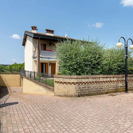 Katy Lavanda Apartment Peschiera del Garda
