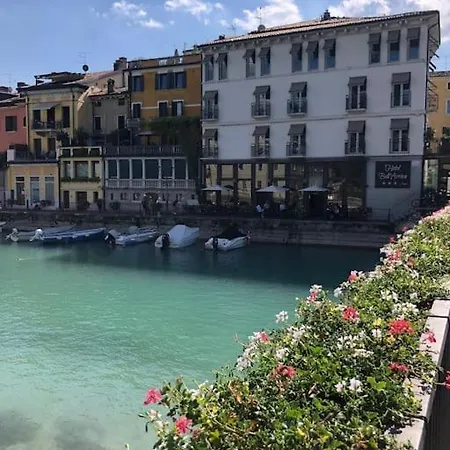 Con Piscina A 5 Minuti Dal Centro Appartamento