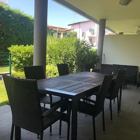 Con Piscina A 5 Minuti Dal Centro Appartamento Peschiera del Garda