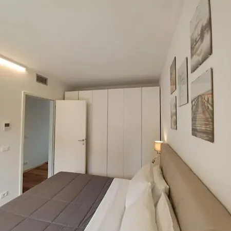 Apartment Poolvision *