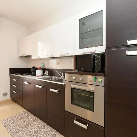 Michelangelo Peschiera Apartment *