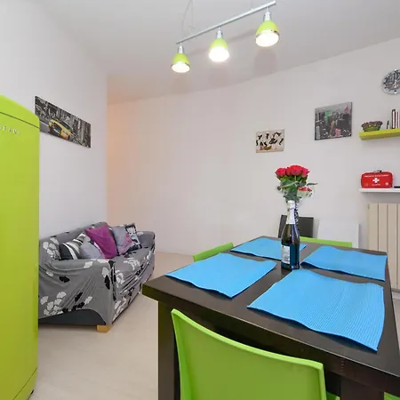 Appartamento Casa Alessia-300mt To & Center Peschiera Peschiera del Garda