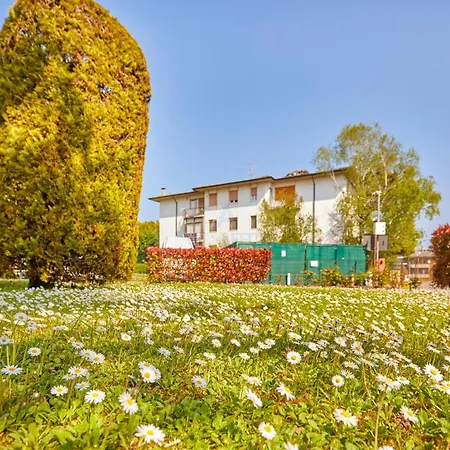 Appartamento Kyoto - Eleganza Moderna Vicino Alle Meraviglie Del Garda Peschiera del Garda