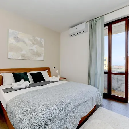 Apartment Desenzanoloft Official Partner Marriott Homes & - Peschiera Fantasia