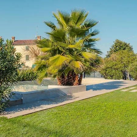 Garda Hideaway - Italian Homing Apartment *