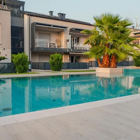 Apartment Garda Hideaway - Italian Homing Peschiera del Garda