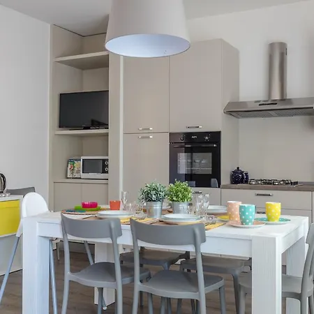 Peschierahome Appartamento *