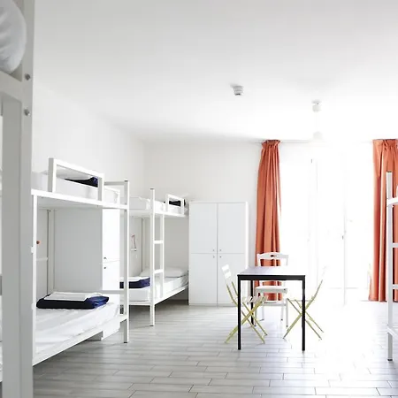 Auberge de jeunesse Meet Gardalake *