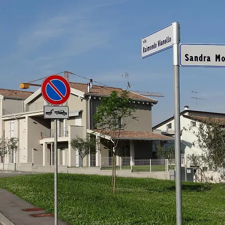 Guest house Nuovo Laghetto Del Frassino *