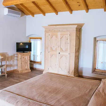 Cascina Girolda Country house *