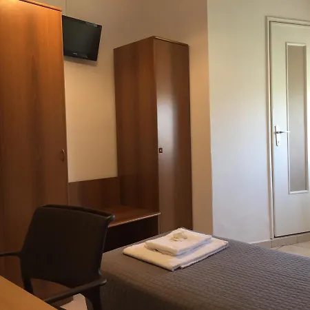 Affittacamere Da Tulio Gasthof Peschiera del Garda