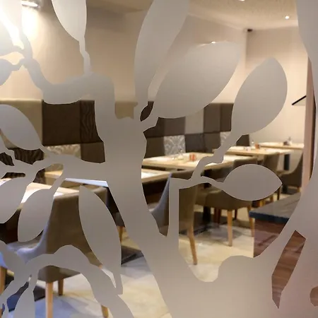 Hotel Garden 3*