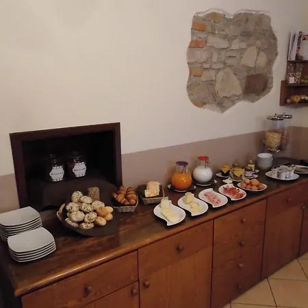 Benaco Mavras Hotel