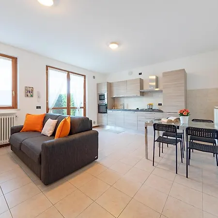 Apartment Le Due Lune 7 By Wonderful Italy *