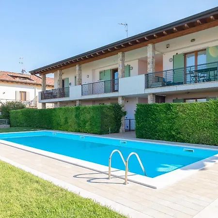 Apartment Le Due Lune 7 By Wonderful Italy *