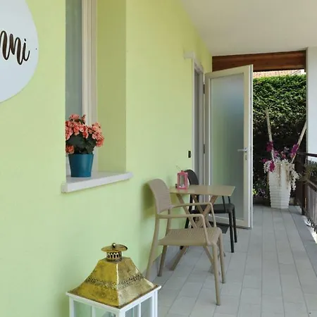 La Casa Dei Nonni Sul Garda Gasthof