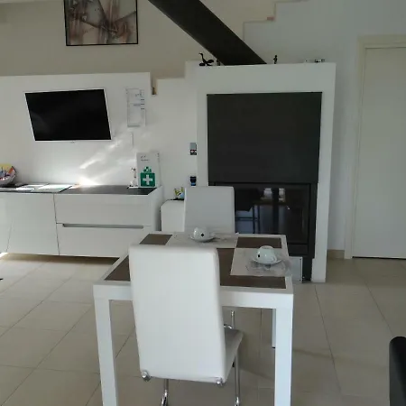 Nuovo Laghetto Del Frassino *