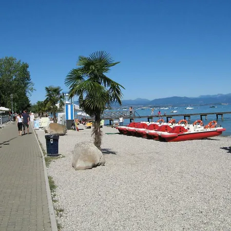 Apartment La Madonnina Vacation Flats Peschiera del Garda